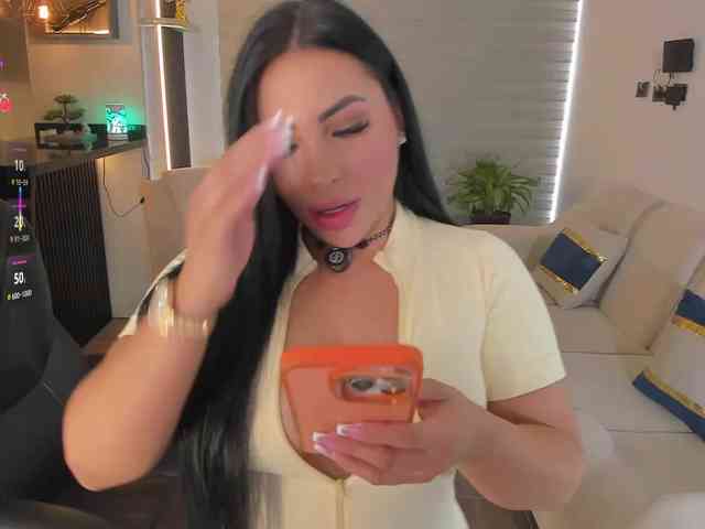 Modelo: MiaRoberts1