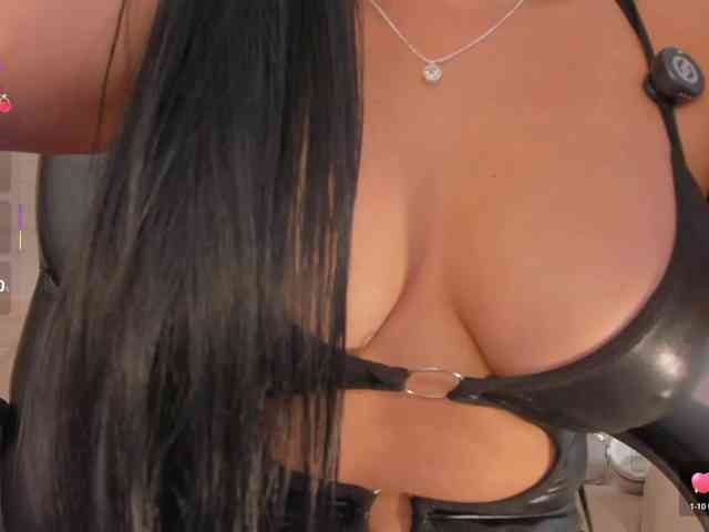 MiaRoberts1