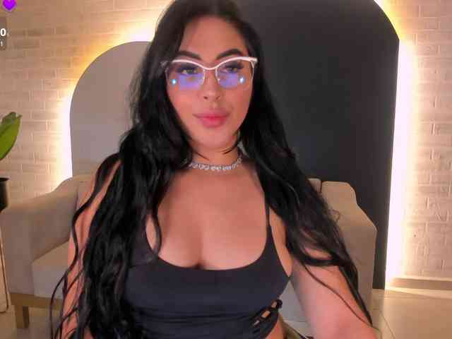 MiaRoberts1