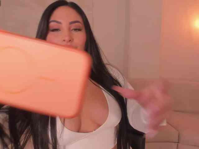 MiaRoberts1