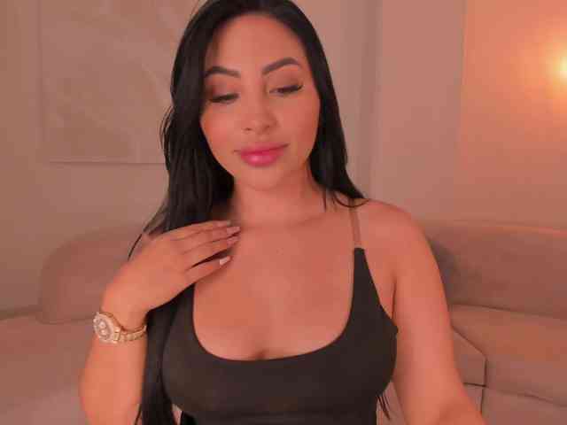 MiaRoberts1