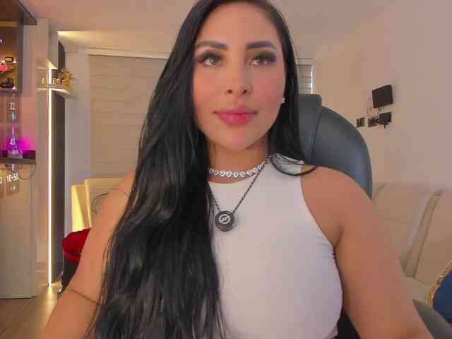 MiaRoberts1