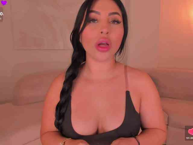 Modelo: MiaRoberts1