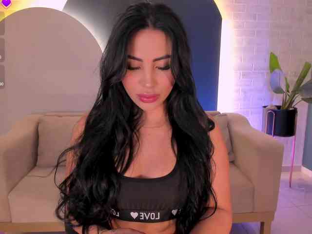 MiaRoberts1