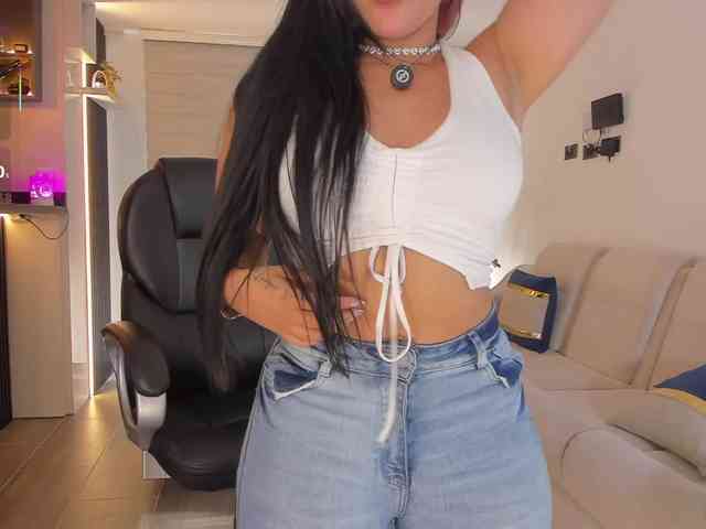 MiaRoberts1