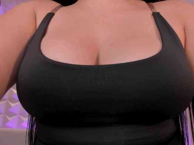 MiaRoberts1