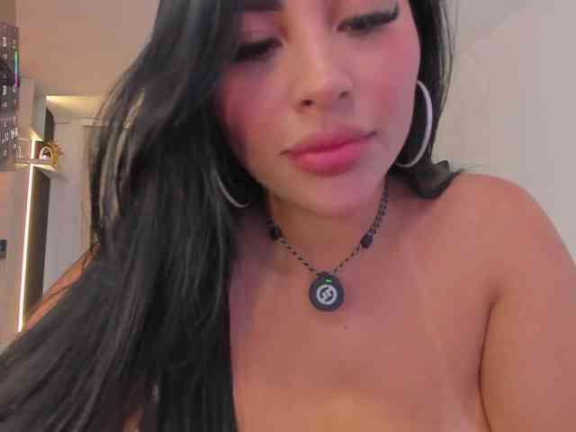 MiaRoberts1