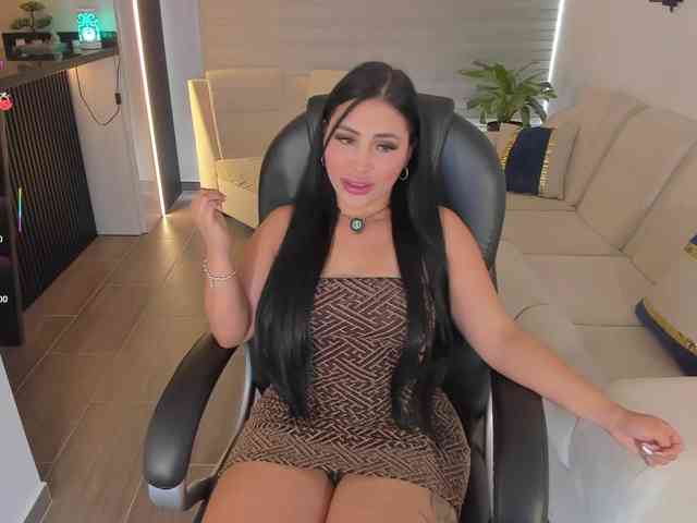 MiaRoberts1