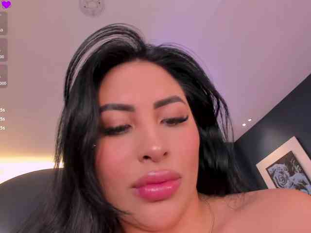 MiaRoberts1