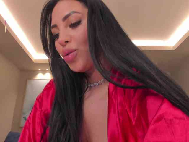 MiaRoberts1