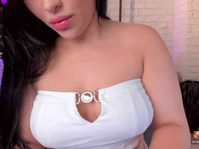 MiaRoberts1