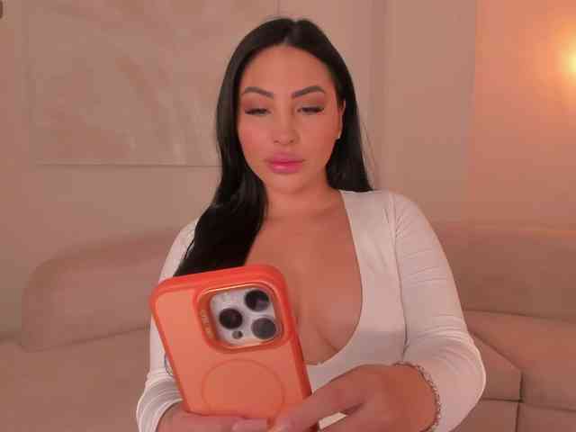 MiaRoberts1