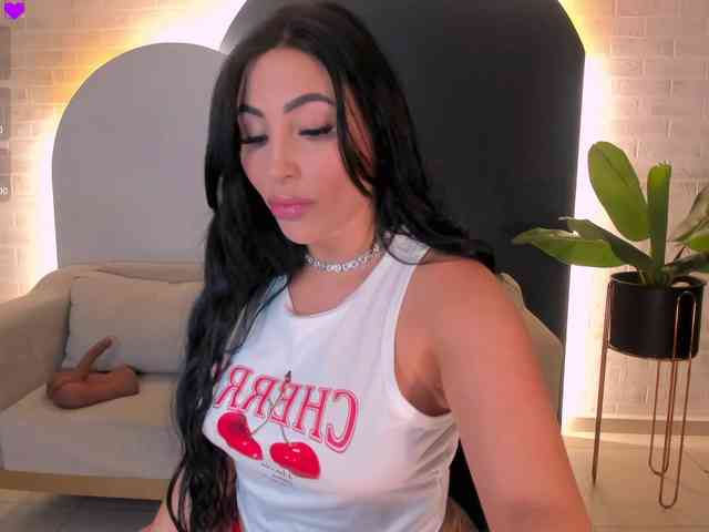MiaRoberts1
