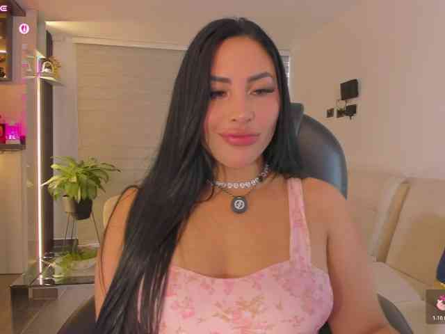 MiaRoberts1