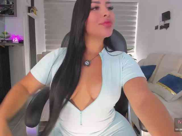 MiaRoberts1