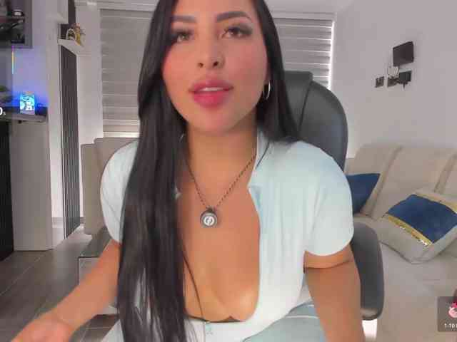MiaRoberts1
