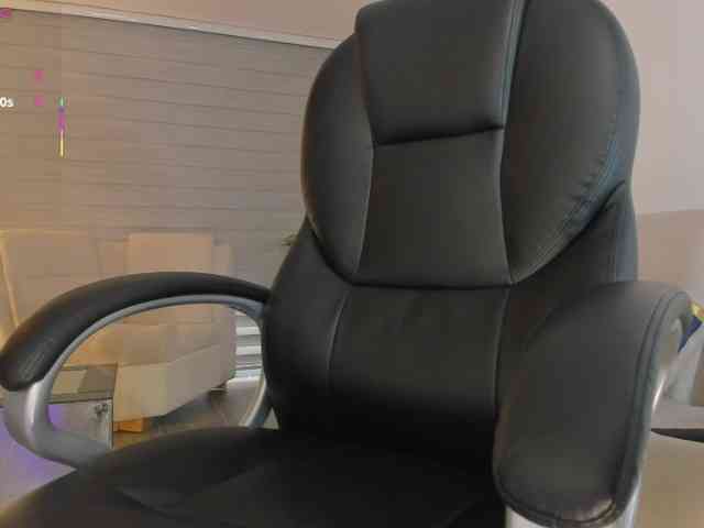 MiaRoberts1