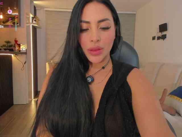 MiaRoberts1