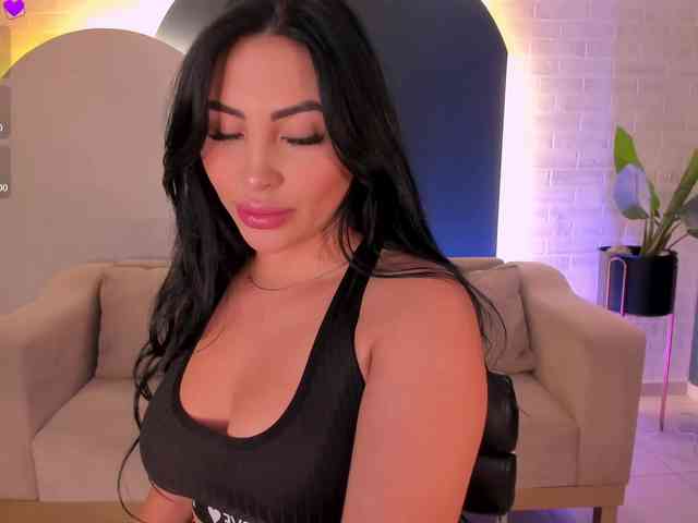 MiaRoberts1