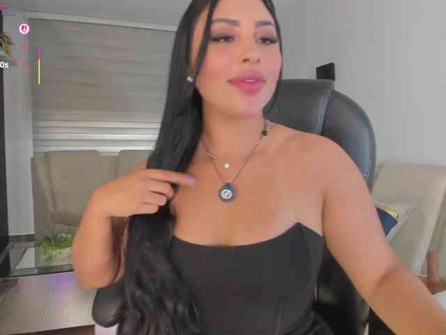 MiaRoberts1