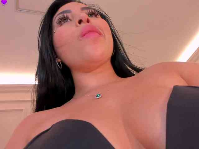 MiaRoberts1