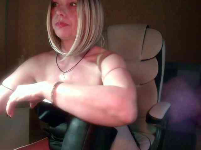 Kleo77777 webcam