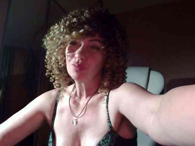 RoxolanaNiks bongacams