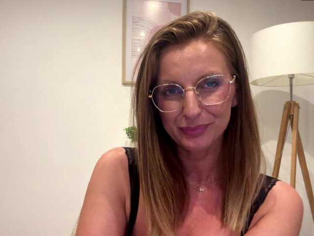 RachellaFox preview