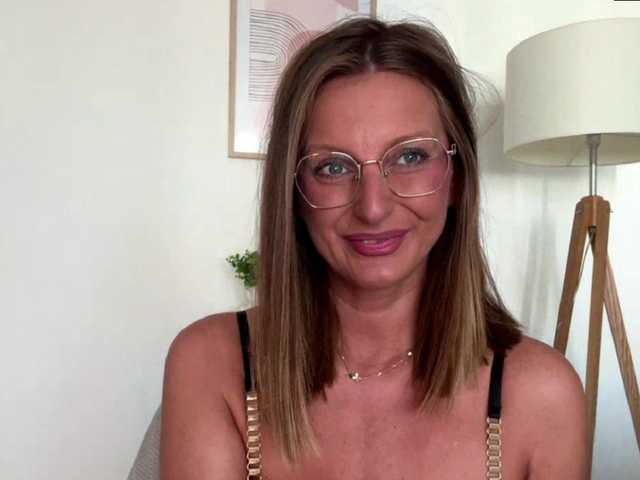 RachellaFox live cam on BongaCams