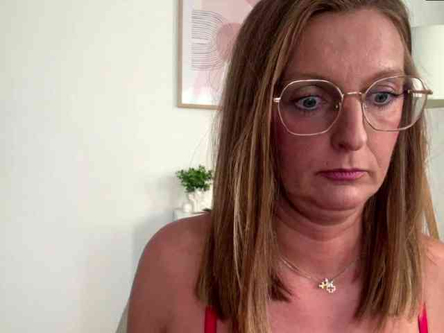 RachellaFox webcam