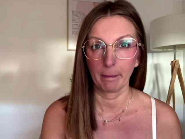 RachellaFox webcam