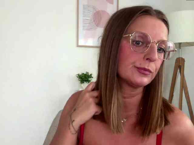 Model: RachellaFox