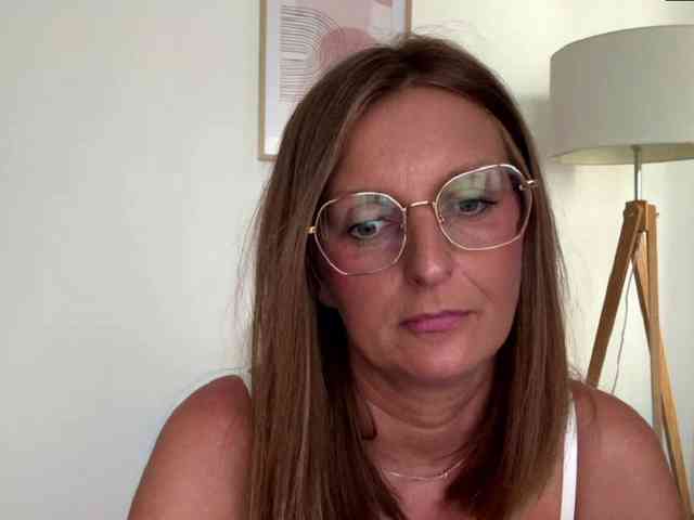 RachellaFox webcam