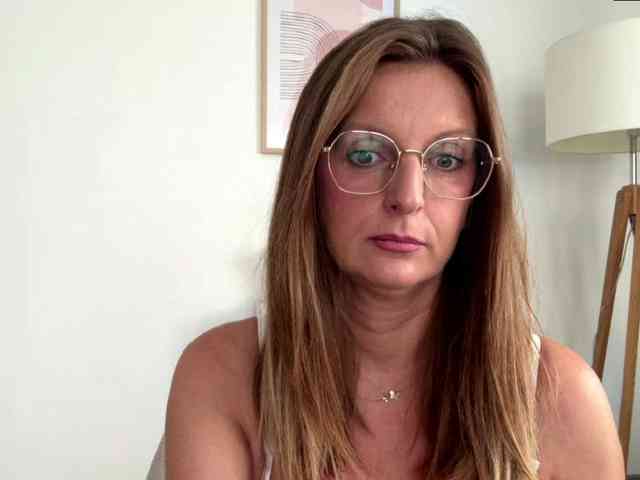 RachellaFox webcam