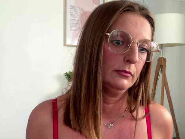 RachellaFox webcam