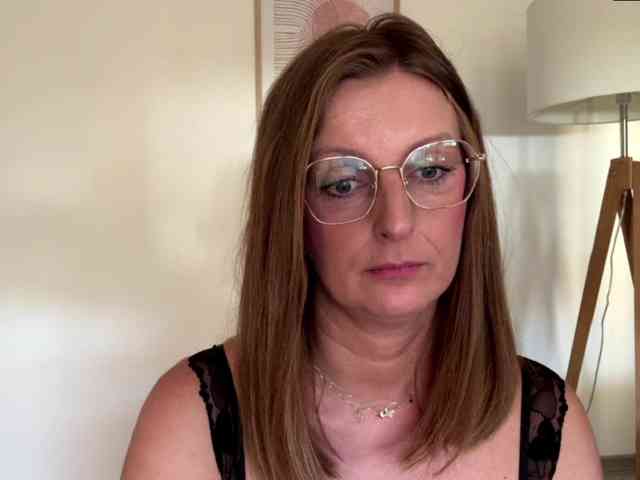 RachellaFox webcam