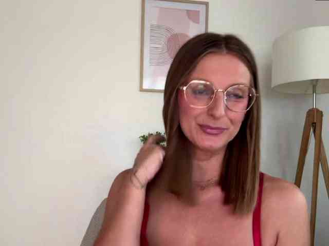 RachellaFox webcam