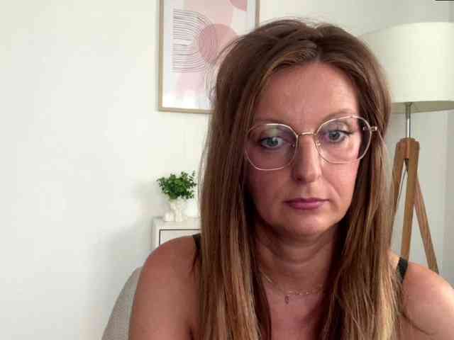 RachellaFox webcam