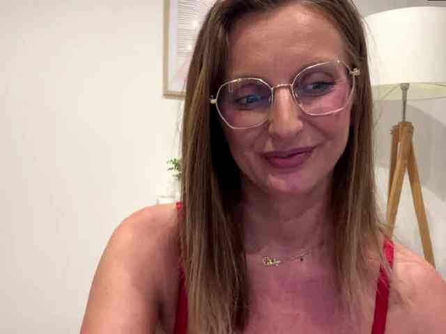 RachellaFox webcam