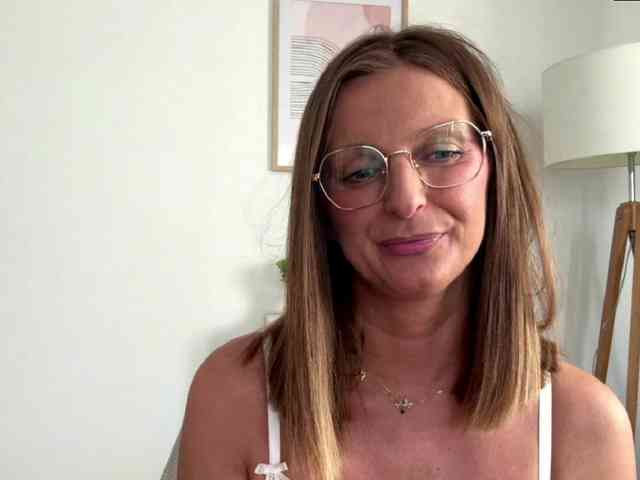 RachellaFox webcam