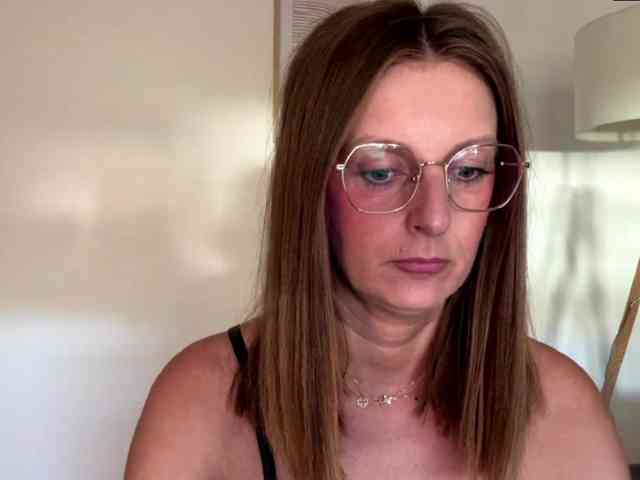 RachellaFox webcam
