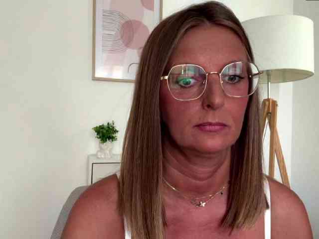 RachellaFox webcam