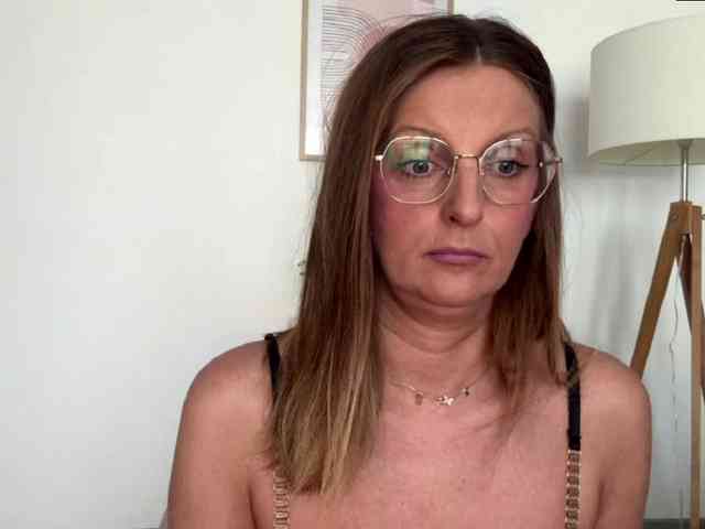 RachellaFox webcam