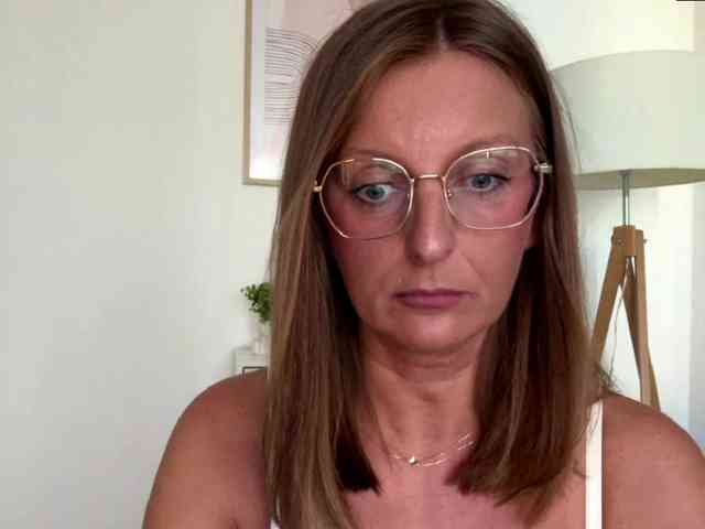 RachellaFox webcam