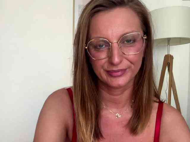 RachellaFox webcam