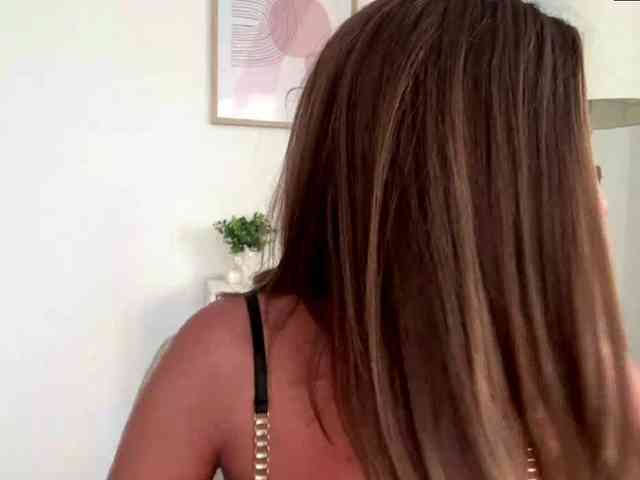 RachellaFox webcam