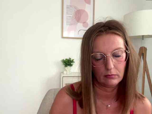 RachellaFox webcam