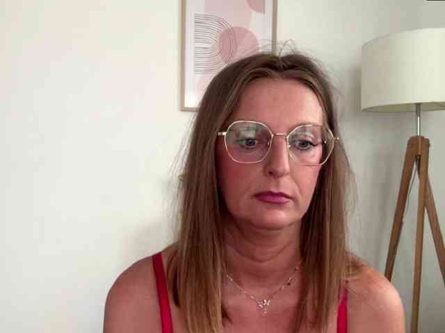 RachellaFox webcam