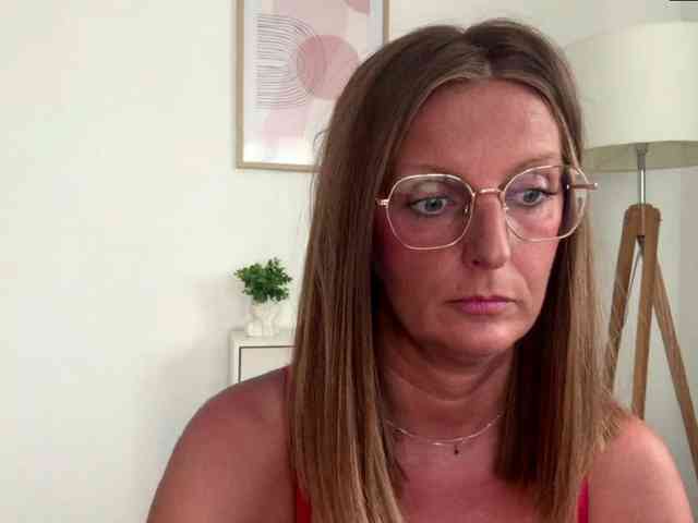 RachellaFox webcam