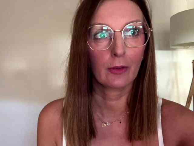RachellaFox webcam